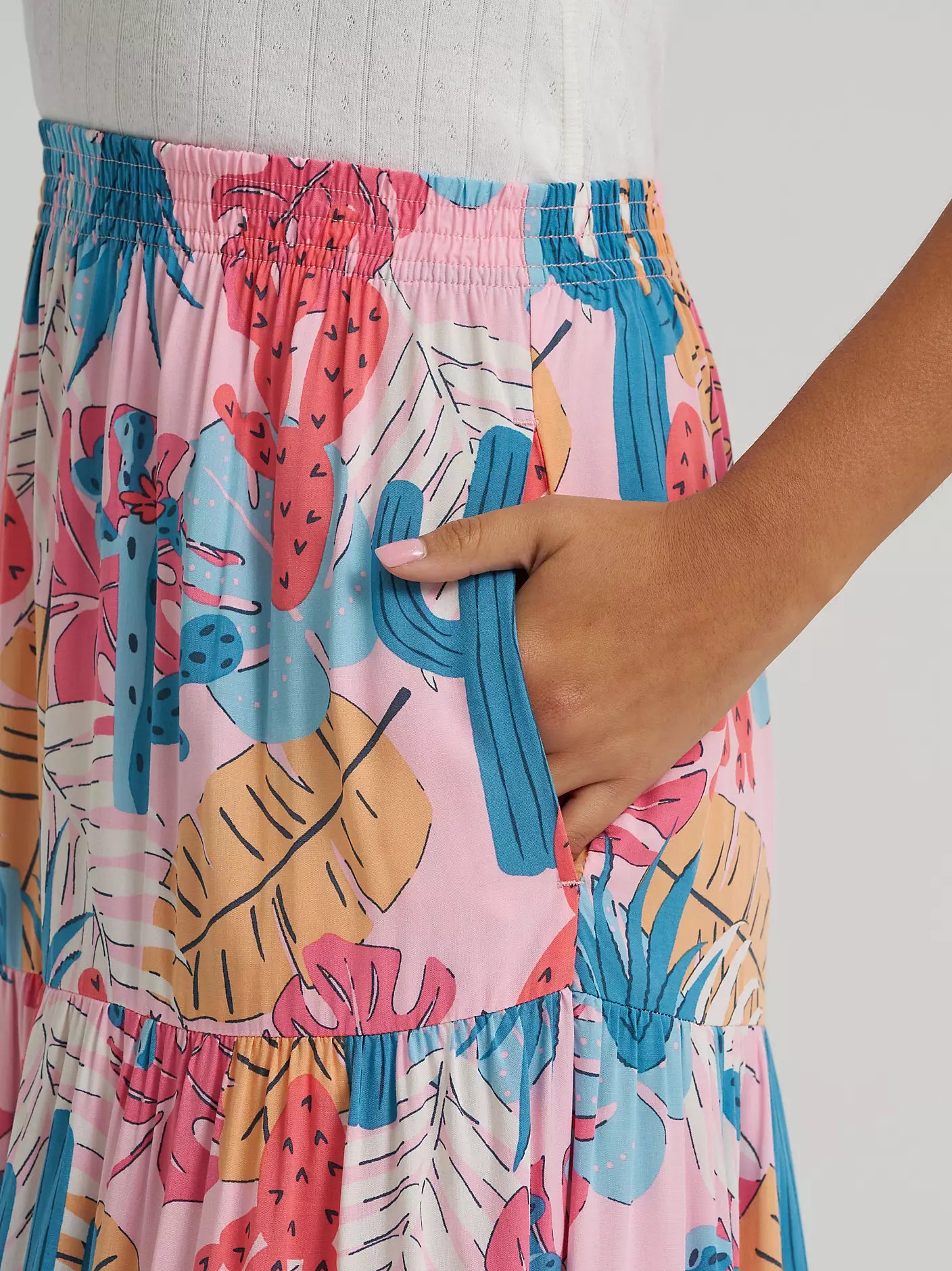 WOMEN'S WRANGLER PRINTED TIERED MAXI SKIRT 112375220