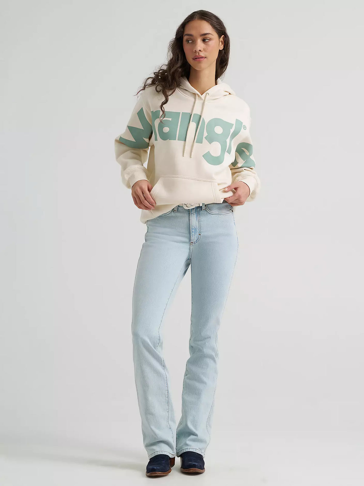 WOMEN’S WRANGLER WIDE OPEN SPACES LOGO HOODIE 2385431