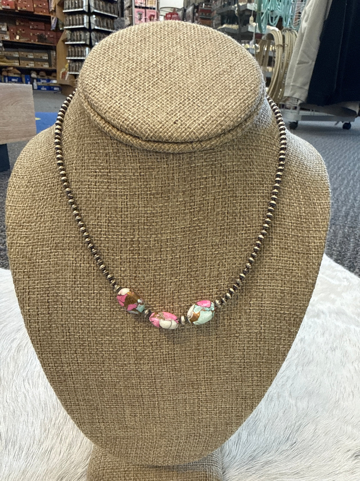 Cotten Candy Navajo Pearl 16”
