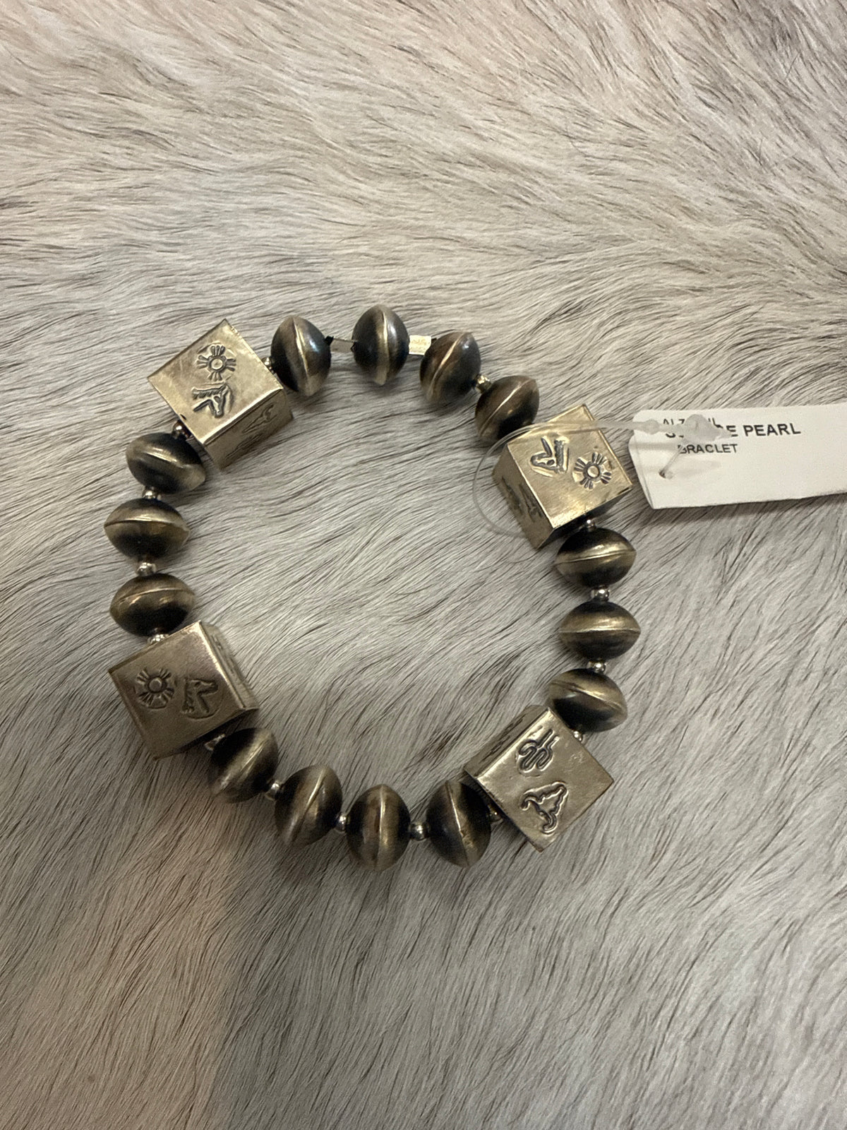 Square Pearl Bracelet 002862