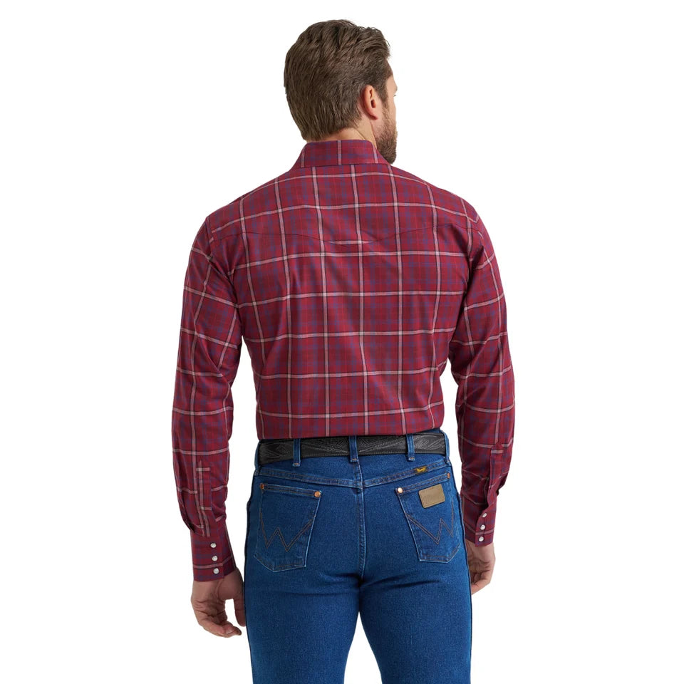 WRANGLER MEN'S BURGUNDY LONG SLEEVE CLASSIC FIT SHIRT 112369263