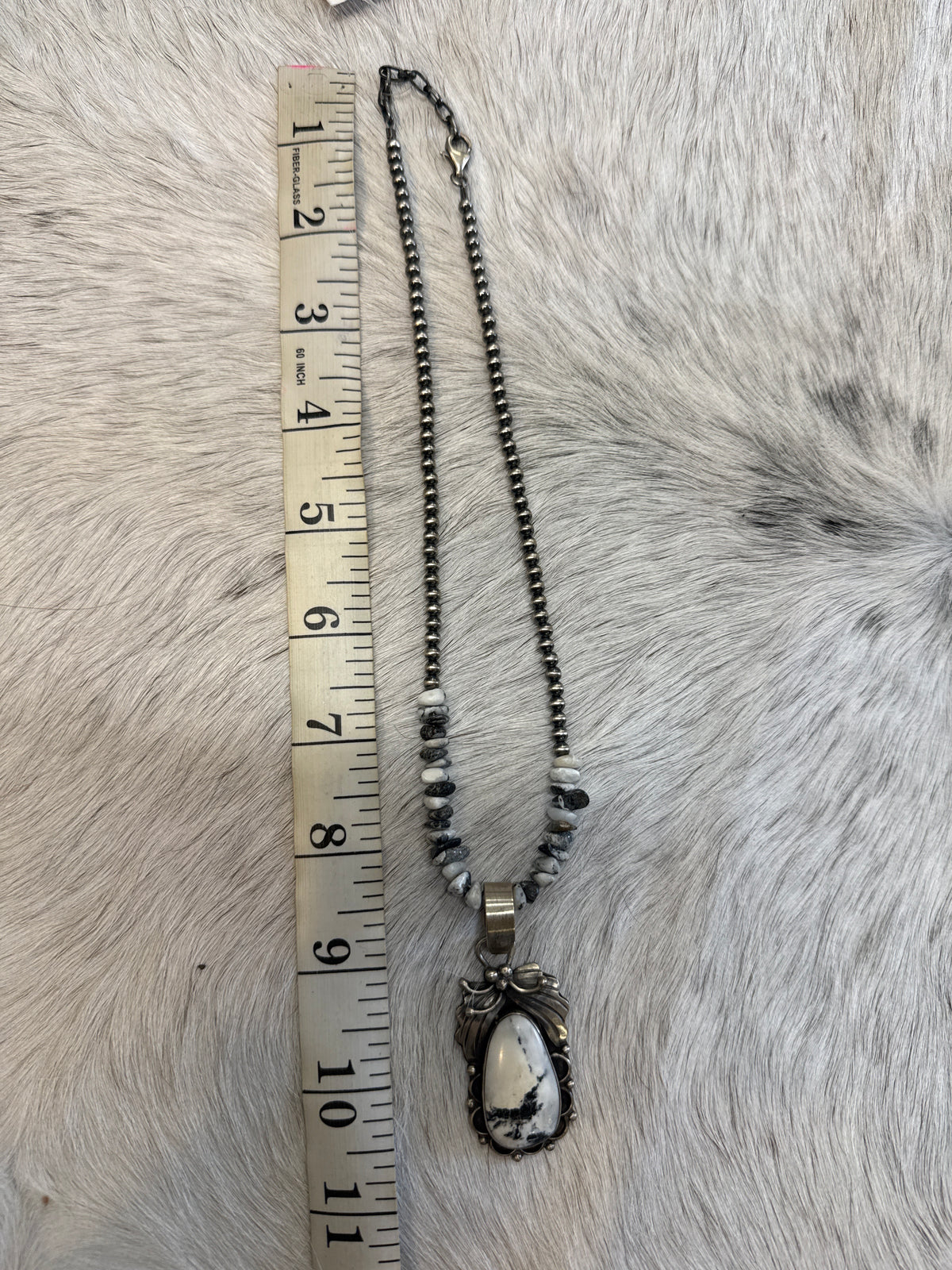 White Buffalo Necklace & Pendant Set 004700