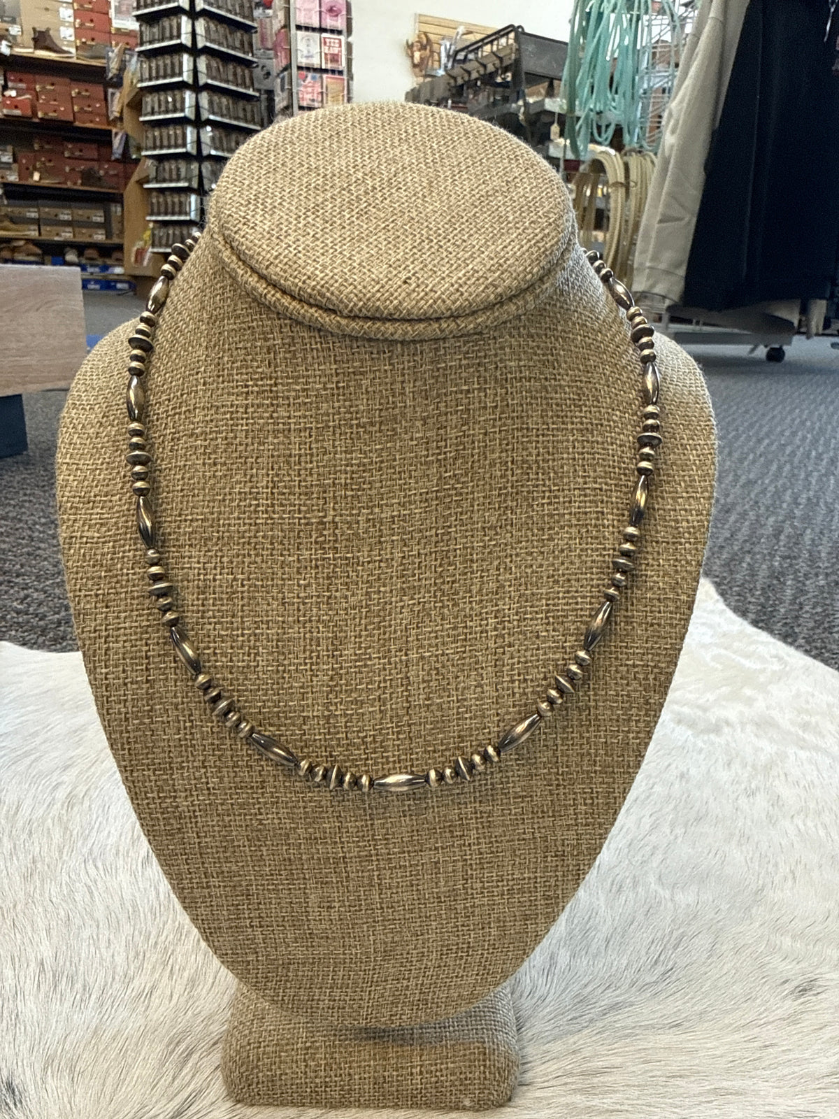 18” torpedo Navajo pearls