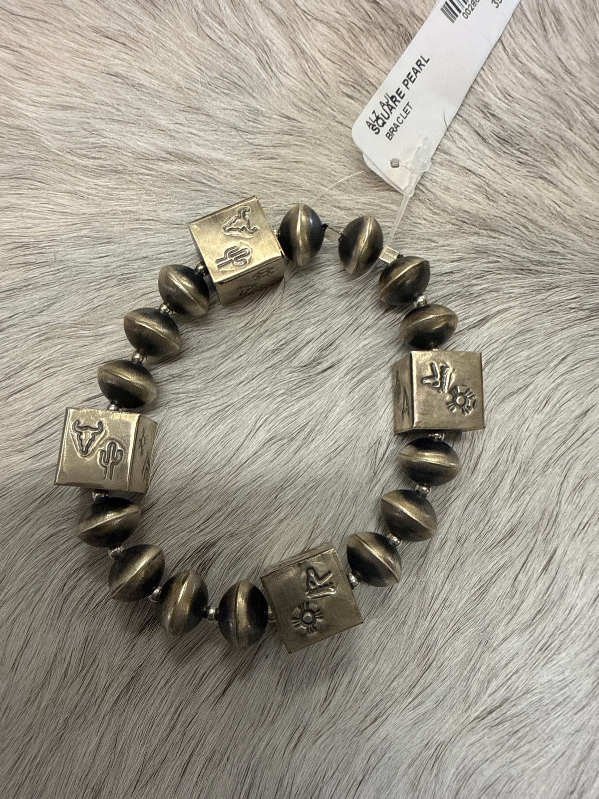 Square Pearl Bracelet 002862