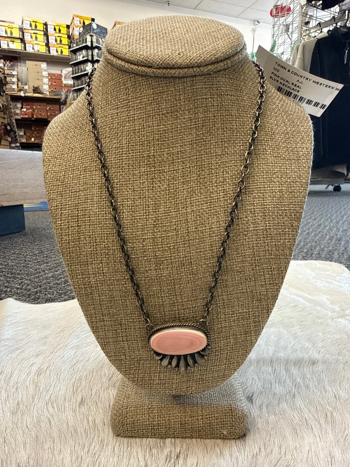Pink Conch Oval Necklace 41077