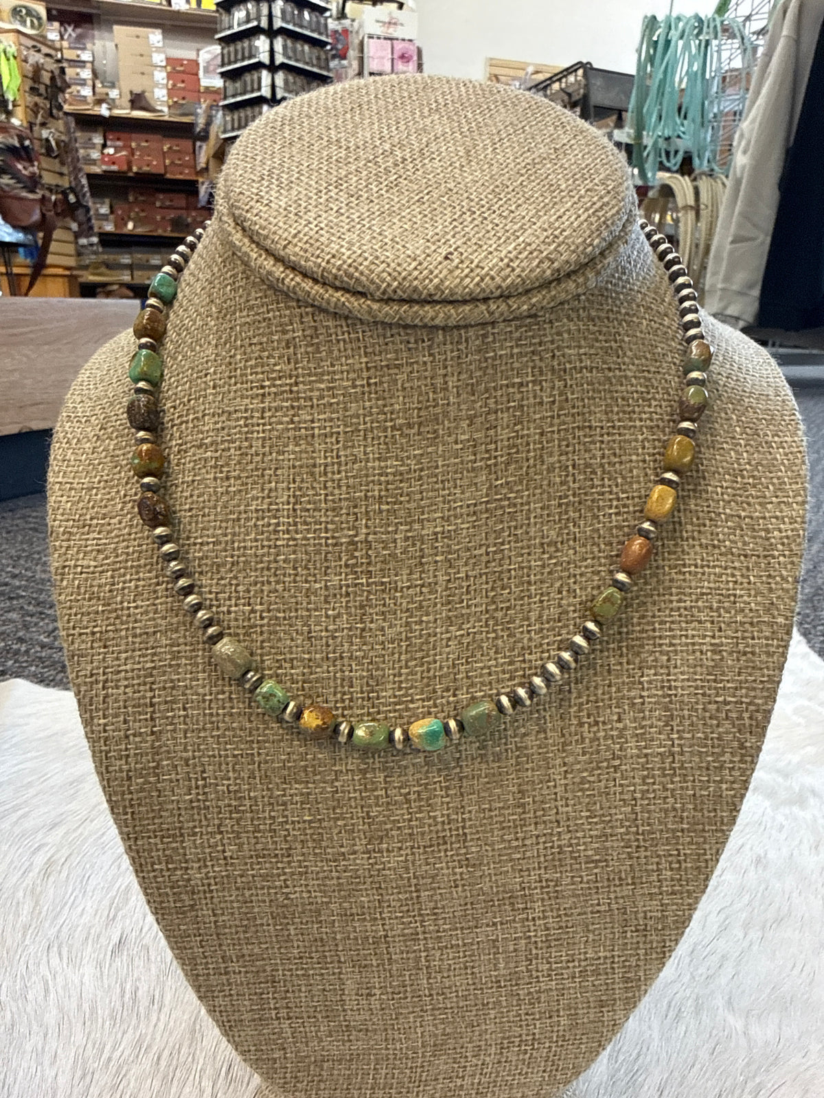 Turquoise square pearls 097152