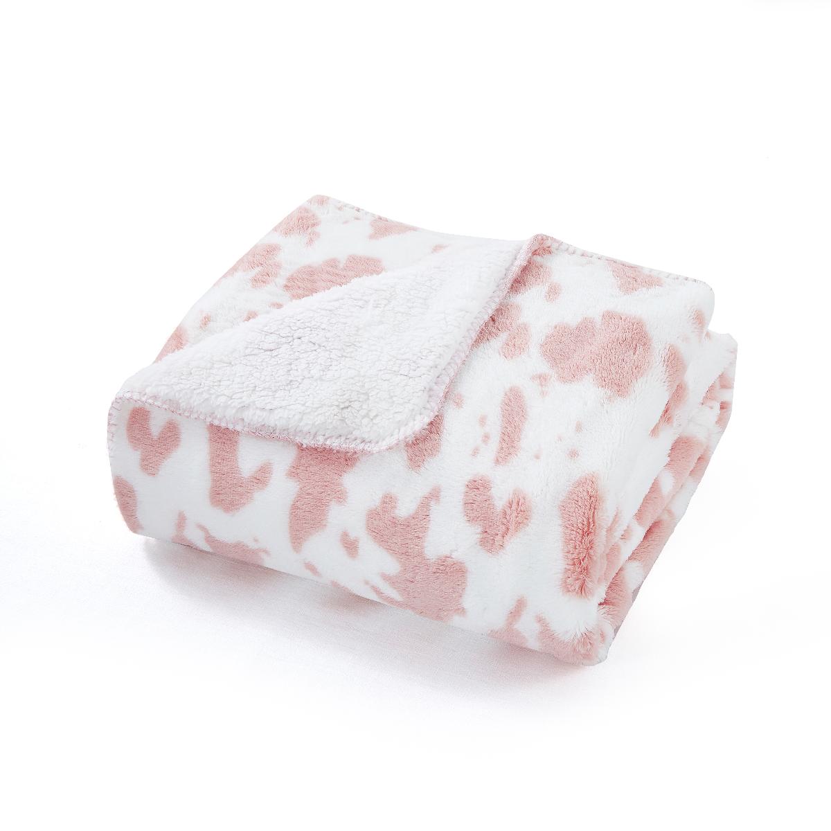DTR24061 Strawberry Cow throw