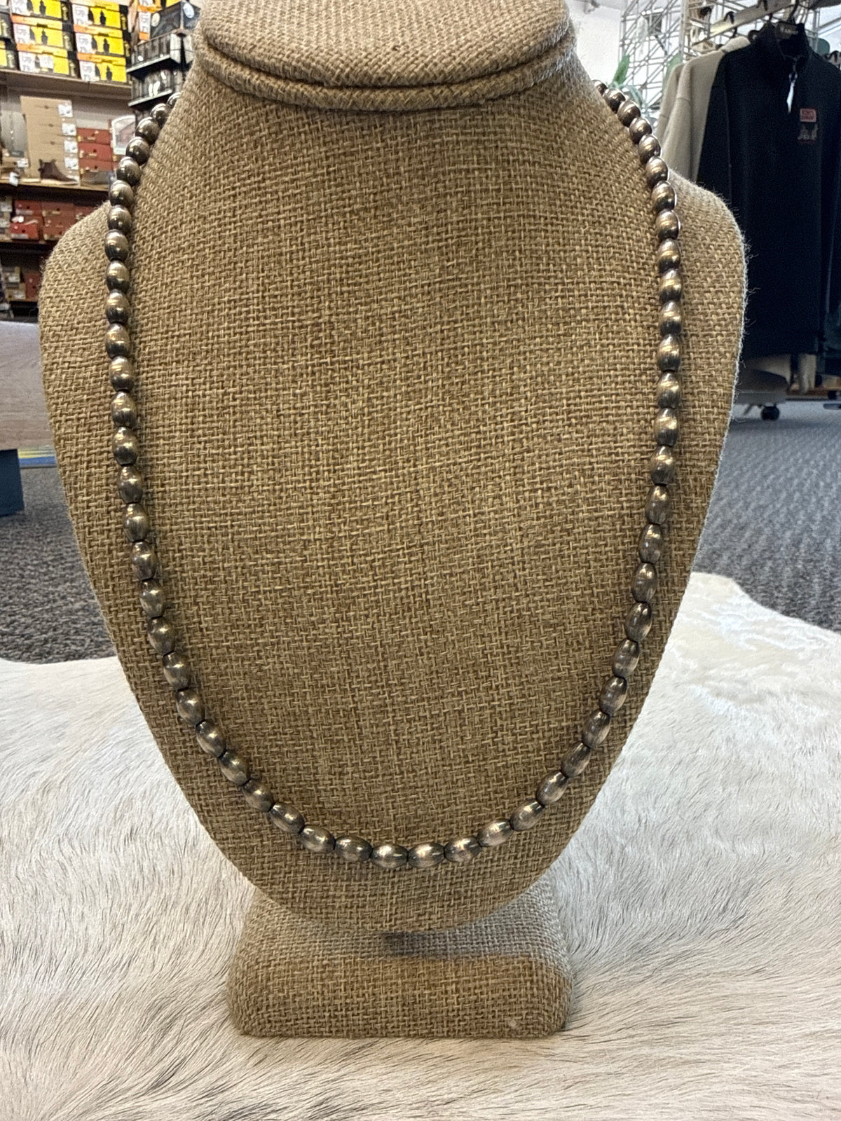 Melon Navajo Pearls 24” 004211