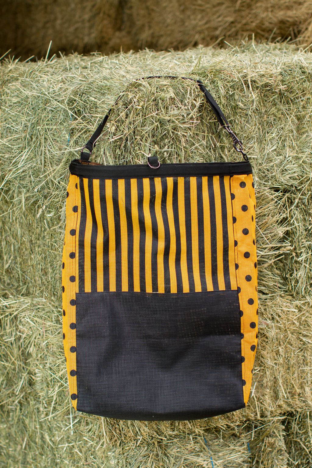 HB0001 Bee Mine Hanging Hay Bag