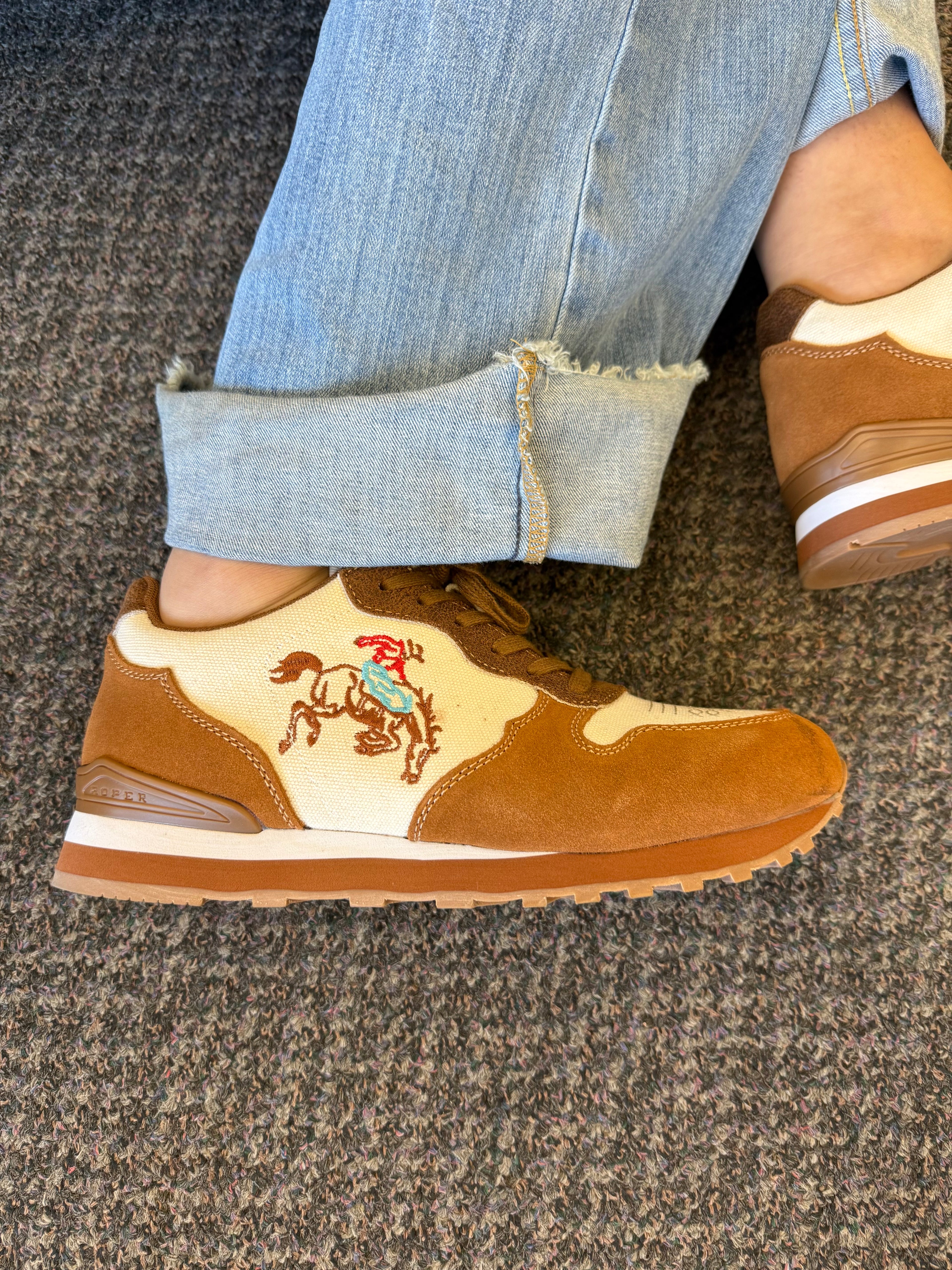 WOMENS ROPER BUCKING HORSE SHOES 09-021-1797-3852