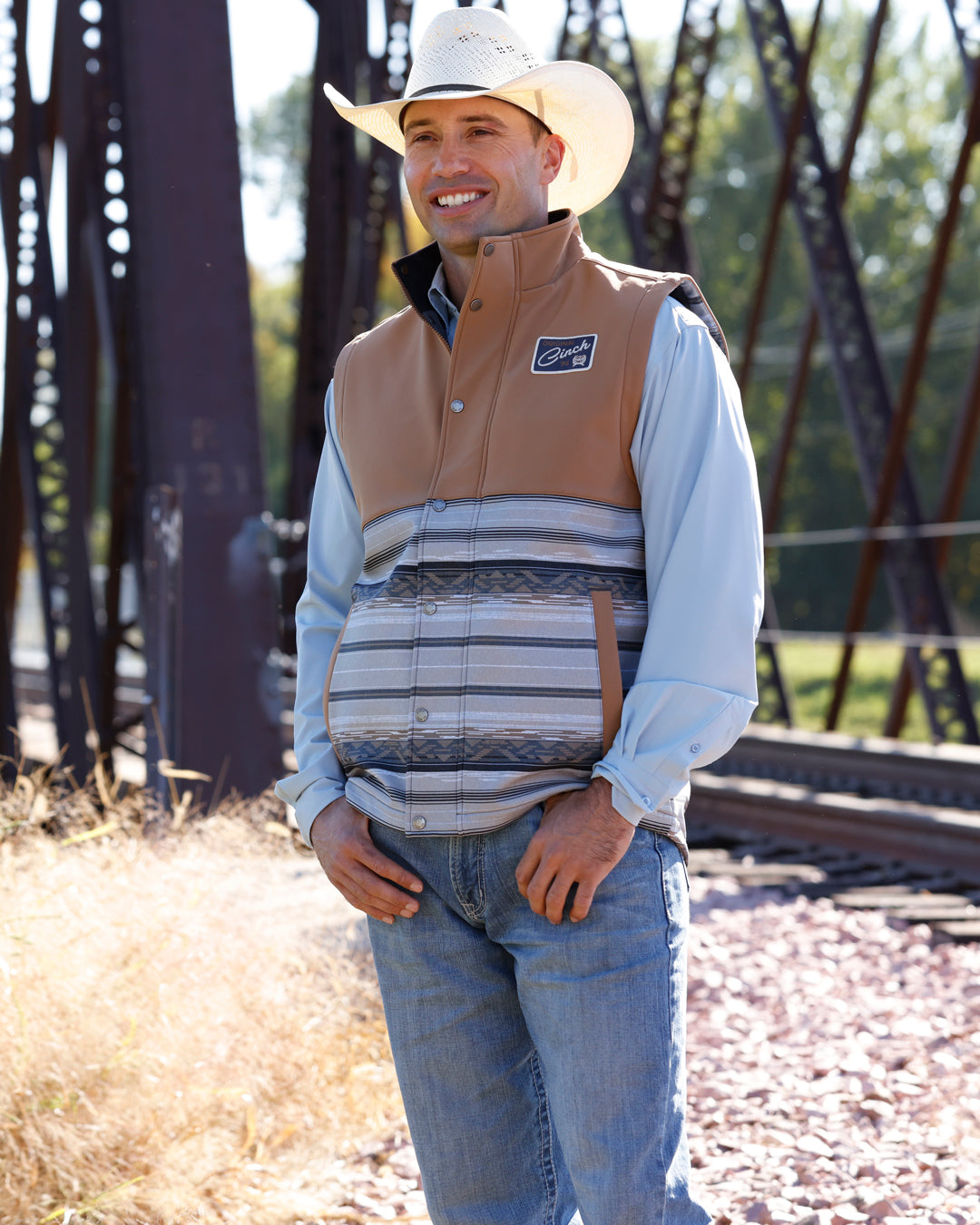 MWV1950001 Men's Southwest Stripe Bonded Vest Cinch