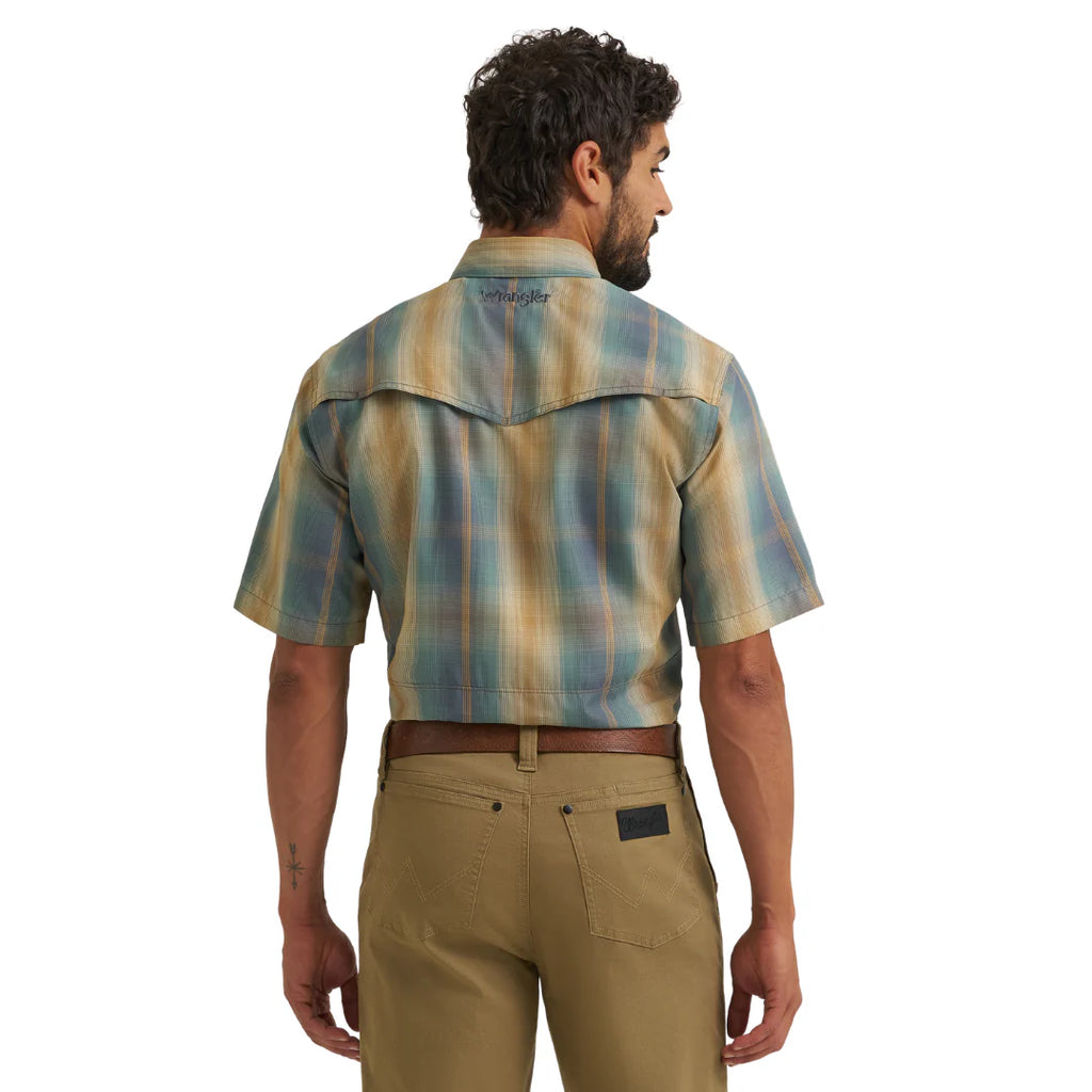 Wrangler Men's ATG-X Button Down 112382381
