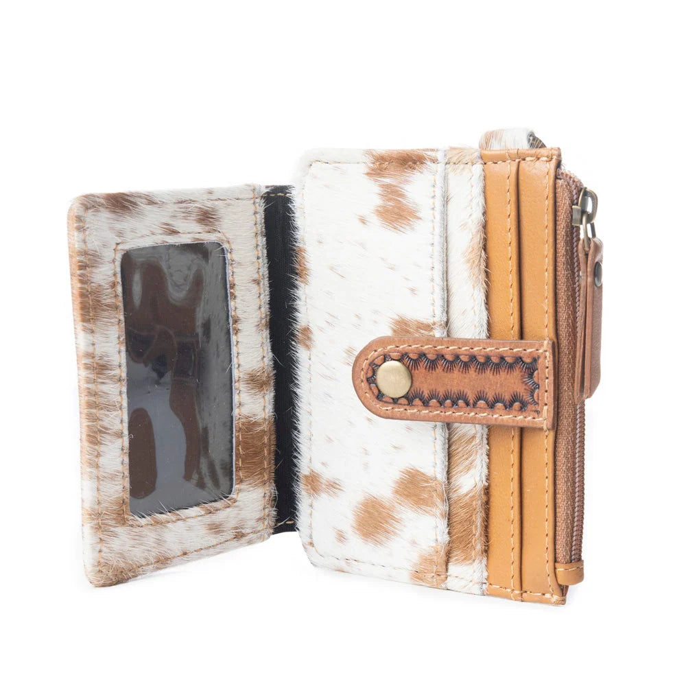 Wildflowers Of The Prairie Credit Card Holder In Brown S-12267