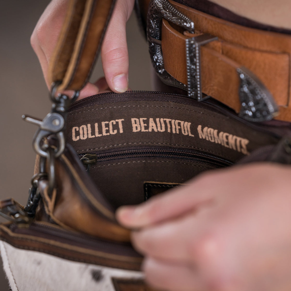 GUADALUPE COWHIDE LILY CROSSBODY STS35752