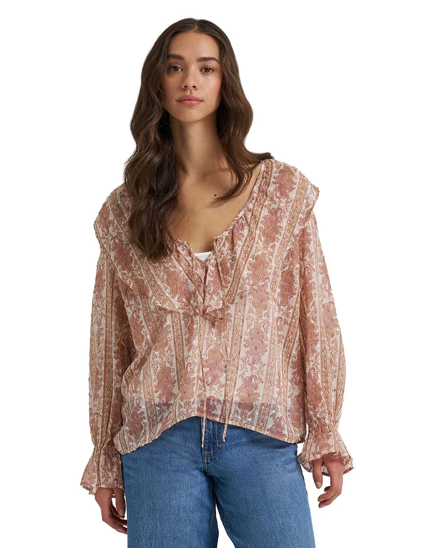 Women's Retro Ruffle Long Sleeve Blouse - 112385995