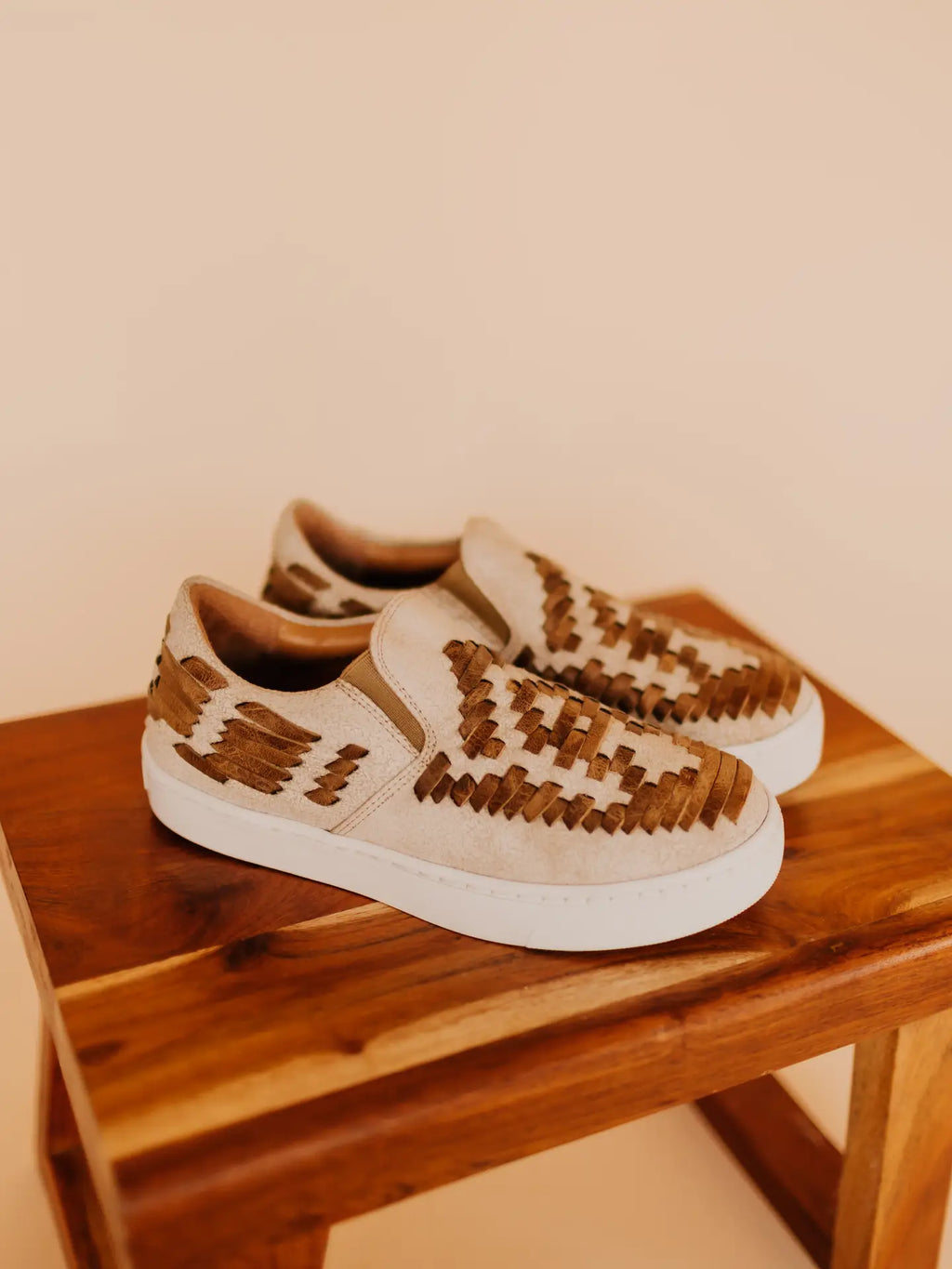 Dakota Western Tennis Shoe in Tan