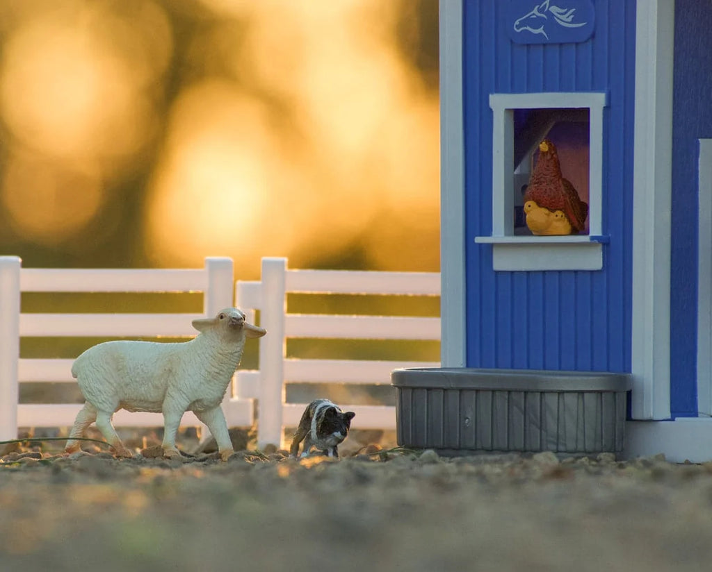 Breyer Farms™ Home at the Barn Playset 59241