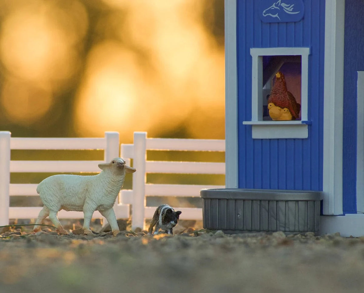 Breyer Farms™ Home at the Barn Playset 59241