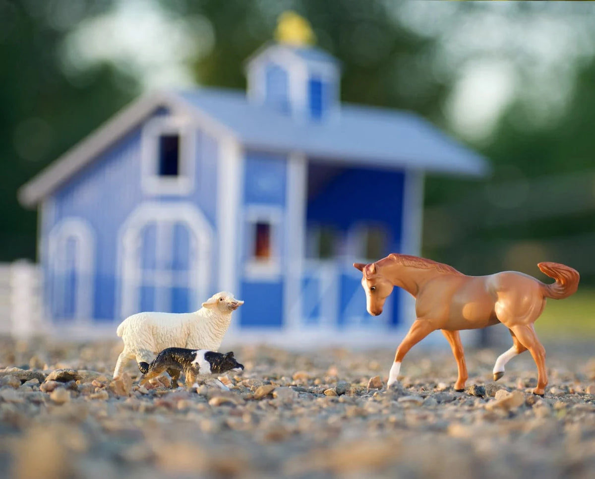 Breyer Farms™ Home at the Barn Playset 59241