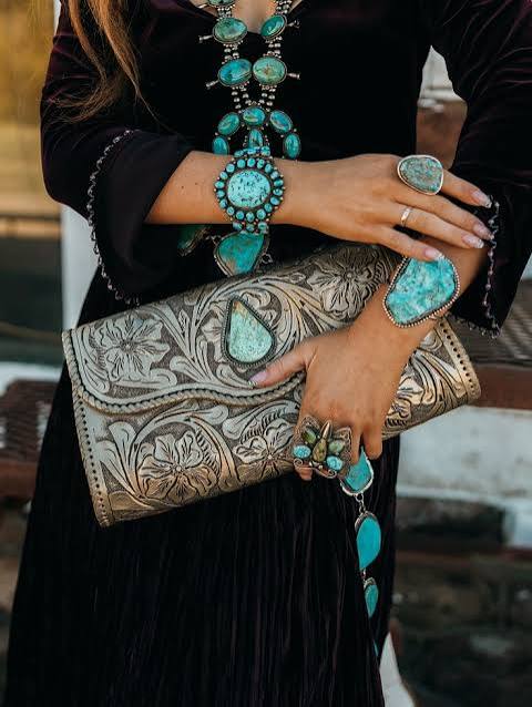 LADIES ACCESSORIES