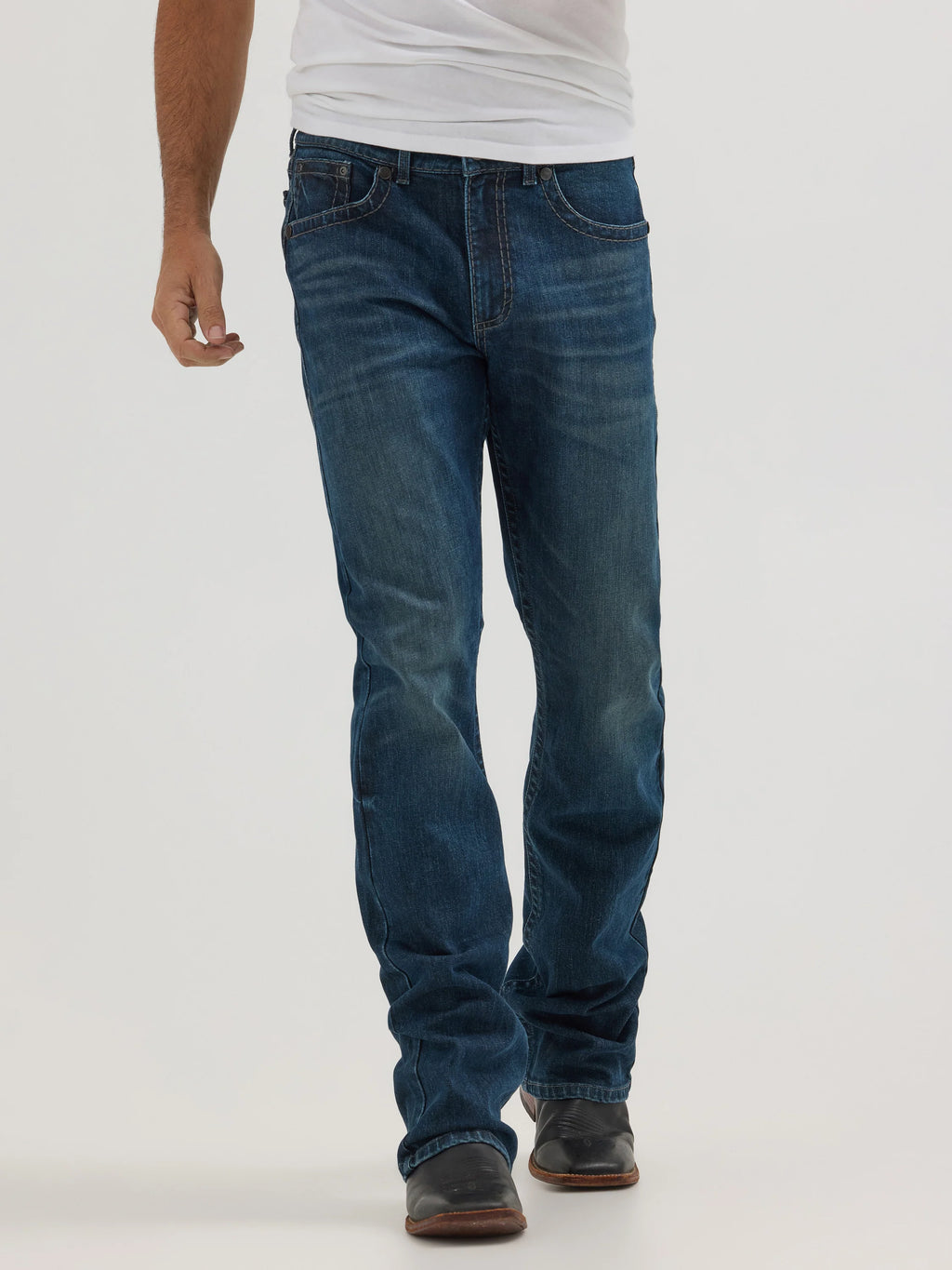 Men's Wrangler Retro Relaxed Fit Bootcut Jean #112370633